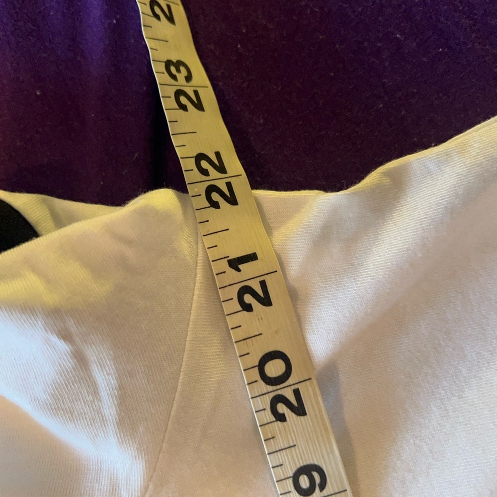 The tee LOGO Principles Lori Goldstein white short sleeve tee top size large - Picture 6 of 7